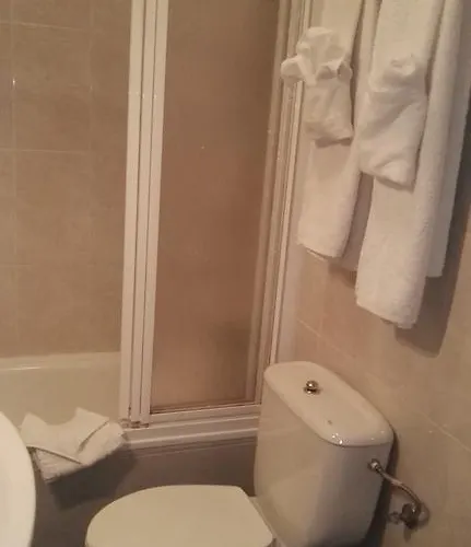 Continental 招待所 比戈